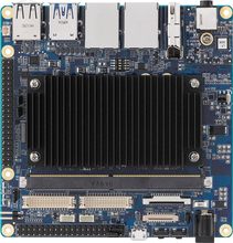 画像をギャラリービューアに読み込む, I-Pi SMARC Amston Lake Intel Atom® x7433RE quad core SoC) carrier front or top view.